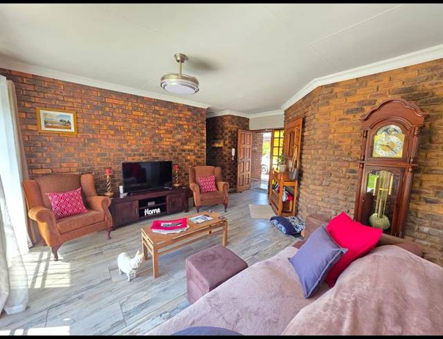 4 BEDROOM HOUSE FOR SALE IN MEYERTON EXT 6